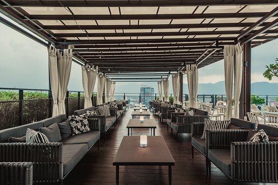The Deck Gastro Bar
