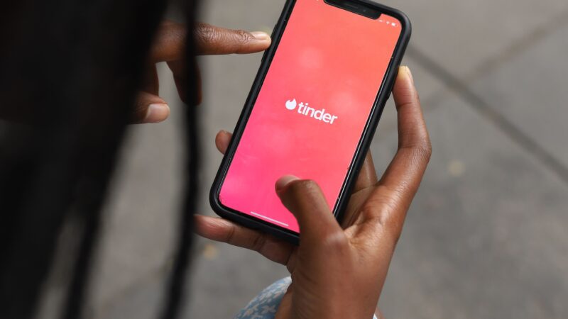 Dating Apps vs Escort Website: One Feels Exciting, One Actually Delivers